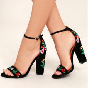 Floral Embroidered Block Heel Sandals NWOT